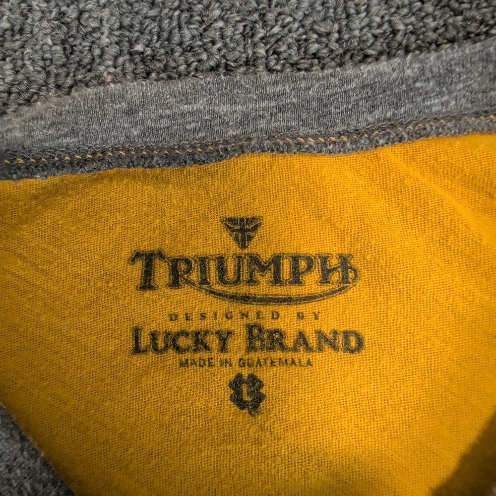 Lucky Brand Y2K Triumph Motorcycle Graphic Tee Mens Large Gray Yellow Stripe - Picture 4 of 7